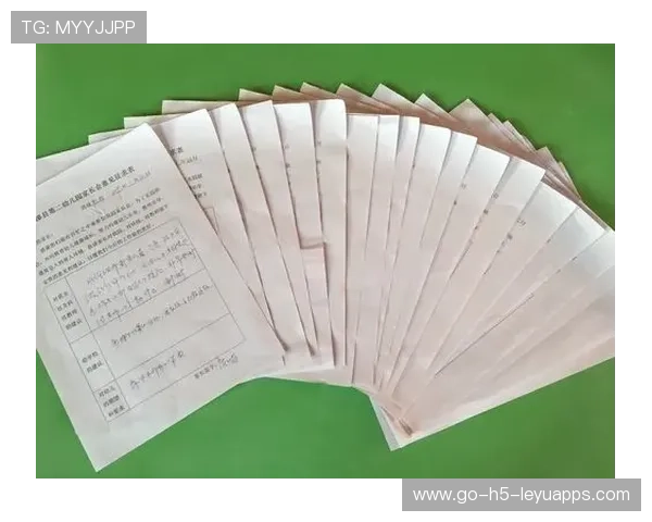 1000元套餐成新生入学“硬性规定”?家长不满声起 1000元套餐成新生入学“硬性规定”?家长不满声起